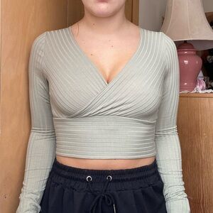 Women's Ribbed Long Sleeve Crop Top